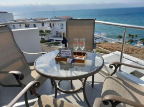 Espectacular departamento con terrazas, piscina, barbacoa y jacuzzi- frente al mar